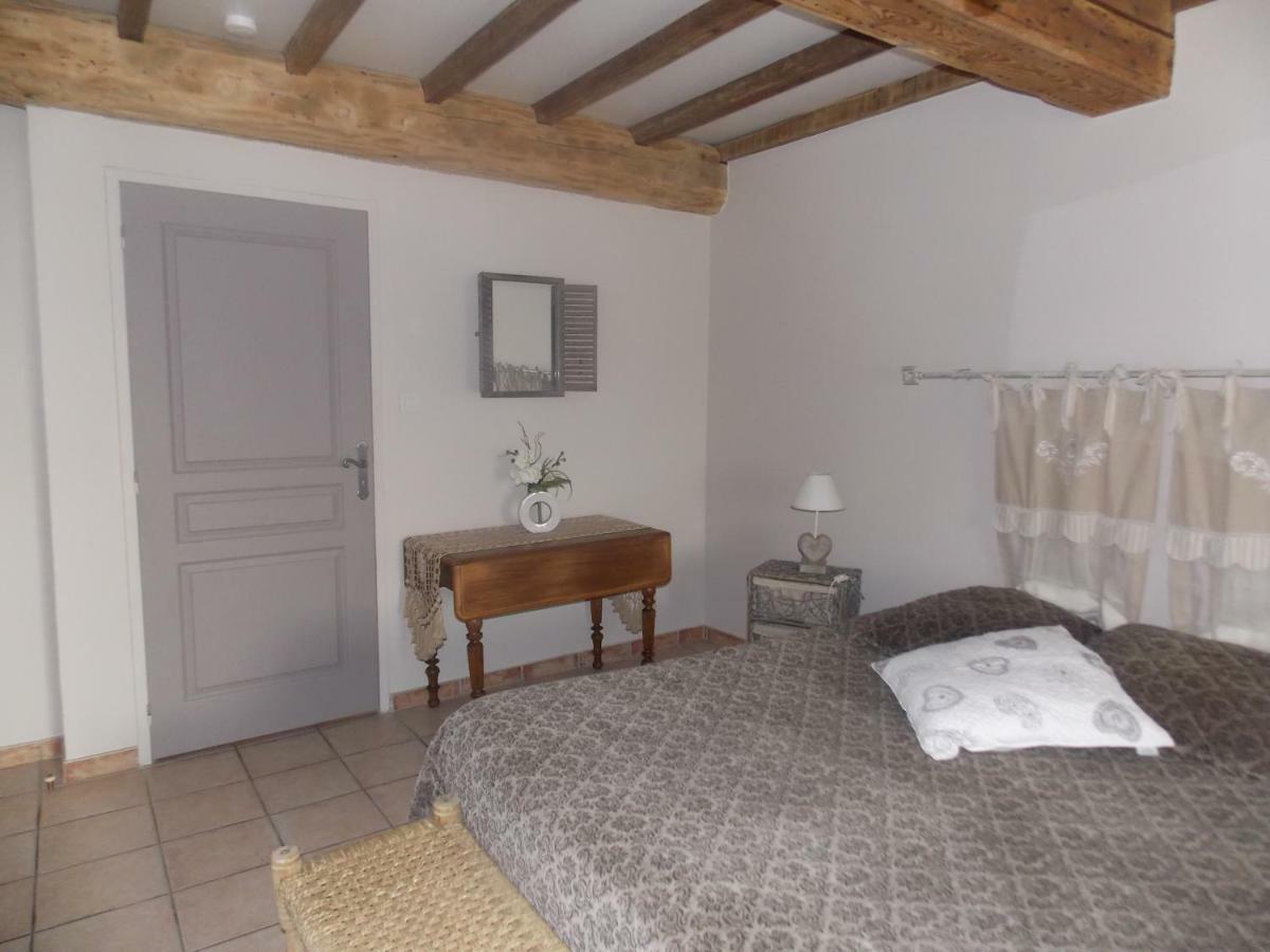 Bed and Breakfast A La Mare Du Vieux Chene Bellegarde-Poussieu Экстерьер фото
