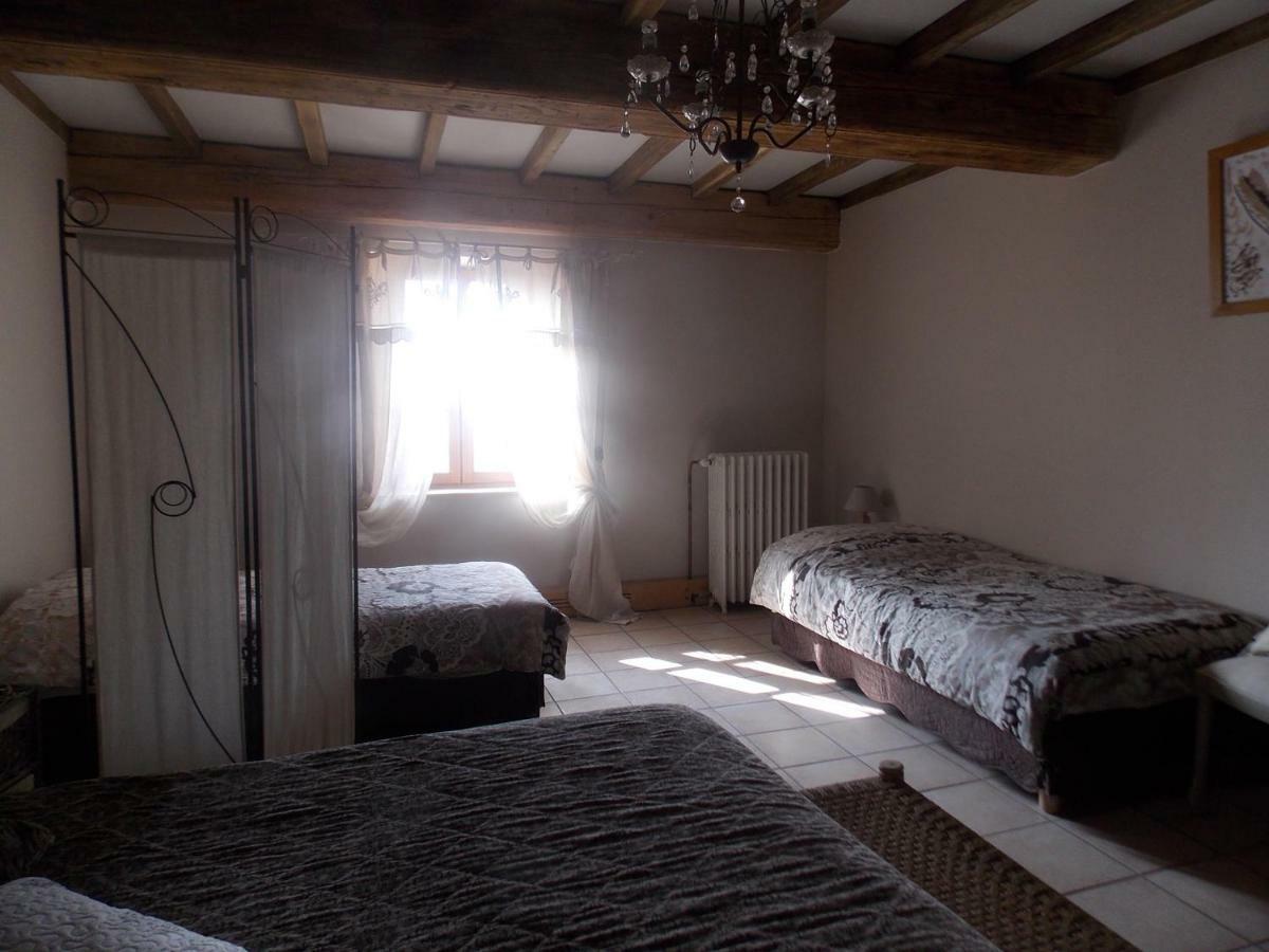 Bed and Breakfast A La Mare Du Vieux Chene Bellegarde-Poussieu Экстерьер фото